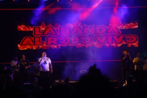 Con ritmo y una multitud presente, cerró la 51ª Fiesta Nacional del Mar y el Acampante