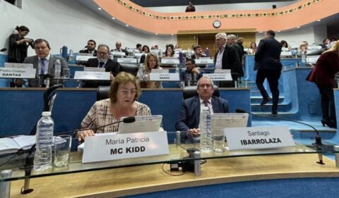 Baja de retenciones a los cultivos y la quita de impuestos a las economías regionales