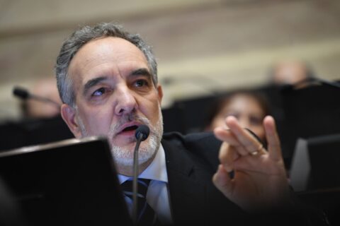 Doñate: #Milei pisotea la Constitucion, nombra jueces por Decreto”