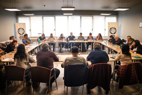 ATE definió protestas simultáneas en todos los organismos públicos el miércoles 23 en rechazo a las paritarias y la devaluación