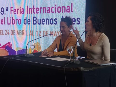 Viedma compartió su experiencia en la Feria Internacional del Libro