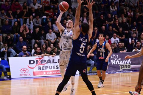 Deportivo Viedma no pudo en Chivilcoy y quedó 0-2 abajo en la serie