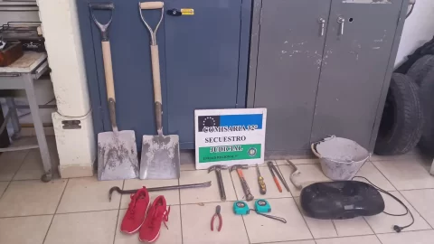 Aprehendieron a tres personas por robar herramientas de obra en Cipolletti