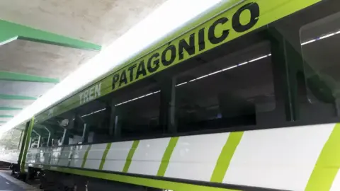 Tren Patagónico: adjudicada la compra de una locomotora diésel eléctrica