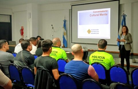 La Fundación Estrellas Amarillas brindó una capacitación sobre siniestralidad vial a la Policía de La Pampa