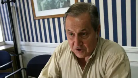 Murió Ángel Norberto Coerezza, el árbitro argentino que dirigió en los Mundiales de 1970 y 1978