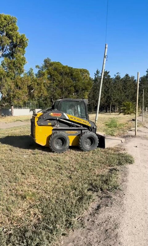 Trabajos de acondicionamiento en el Parque Ferreira por la Fiesta Nacional del Río