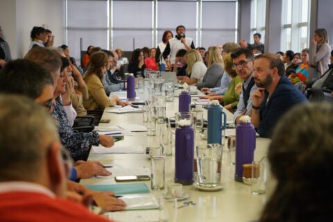 La comisión de Educación escuchó reclamos de Unter por cierre de escuelas rurales