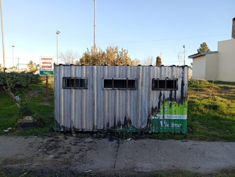 Vandalizaron nuevamente el módulo de reciclaje y el Municipio trabajó para su reparación