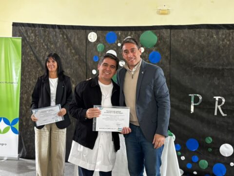 El intendente Marcos Castro acompañó la primera Promesa de Lealtad a la Bandera de Río Negro